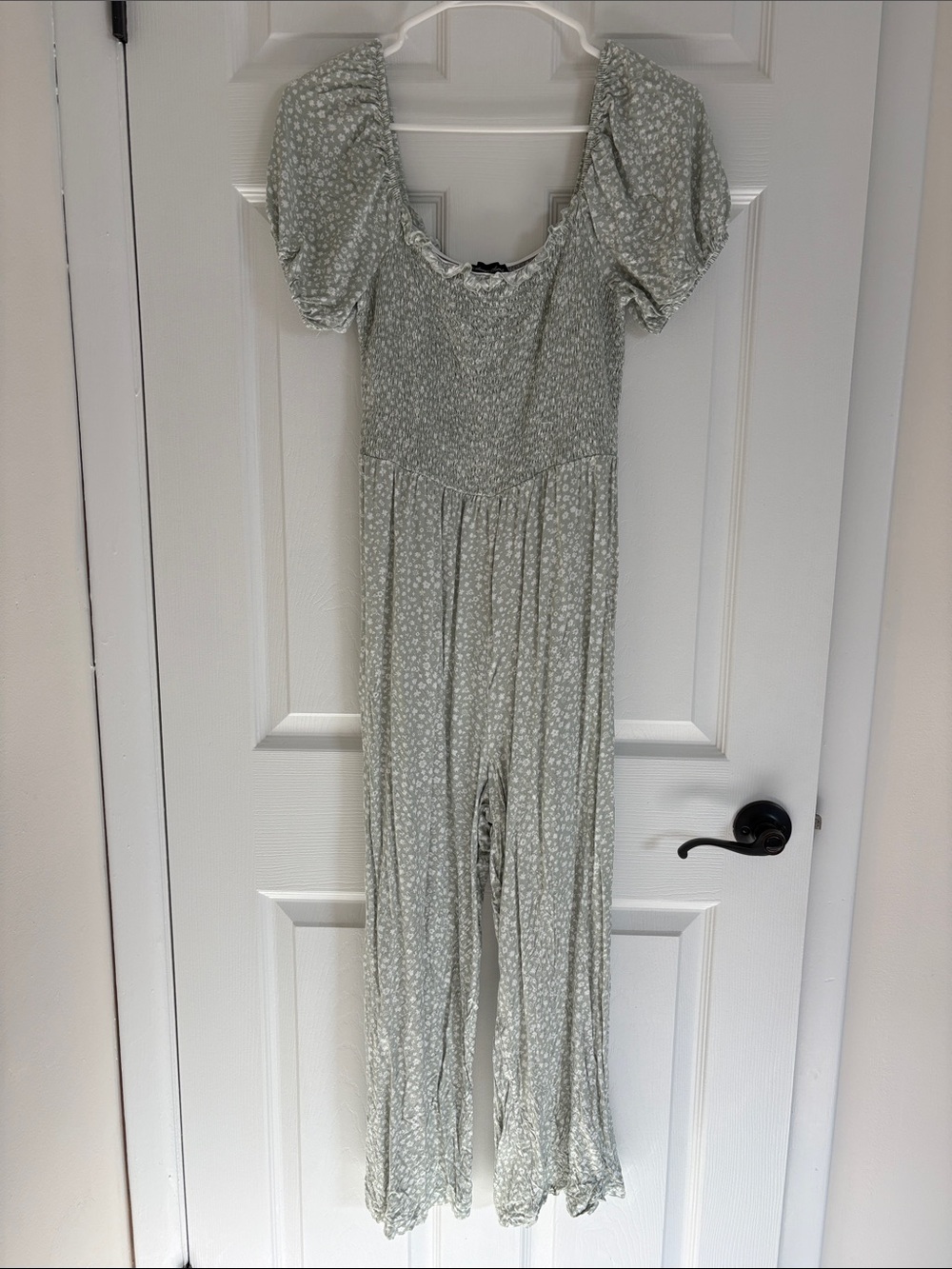 Sage Green Floral Puff Sleeve Jumpsuit